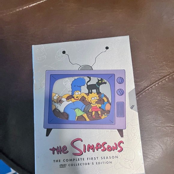 The Simpsons: The Complete First Season - Collector’s Edition DVD Set - Picture 5 of 5